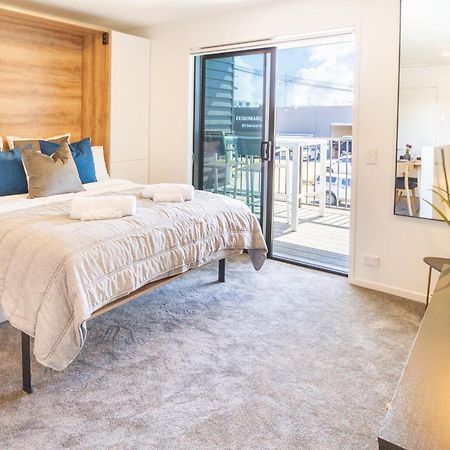 Central City Charm: Pet-Friendly Studio Christchurch Dış mekan fotoğraf