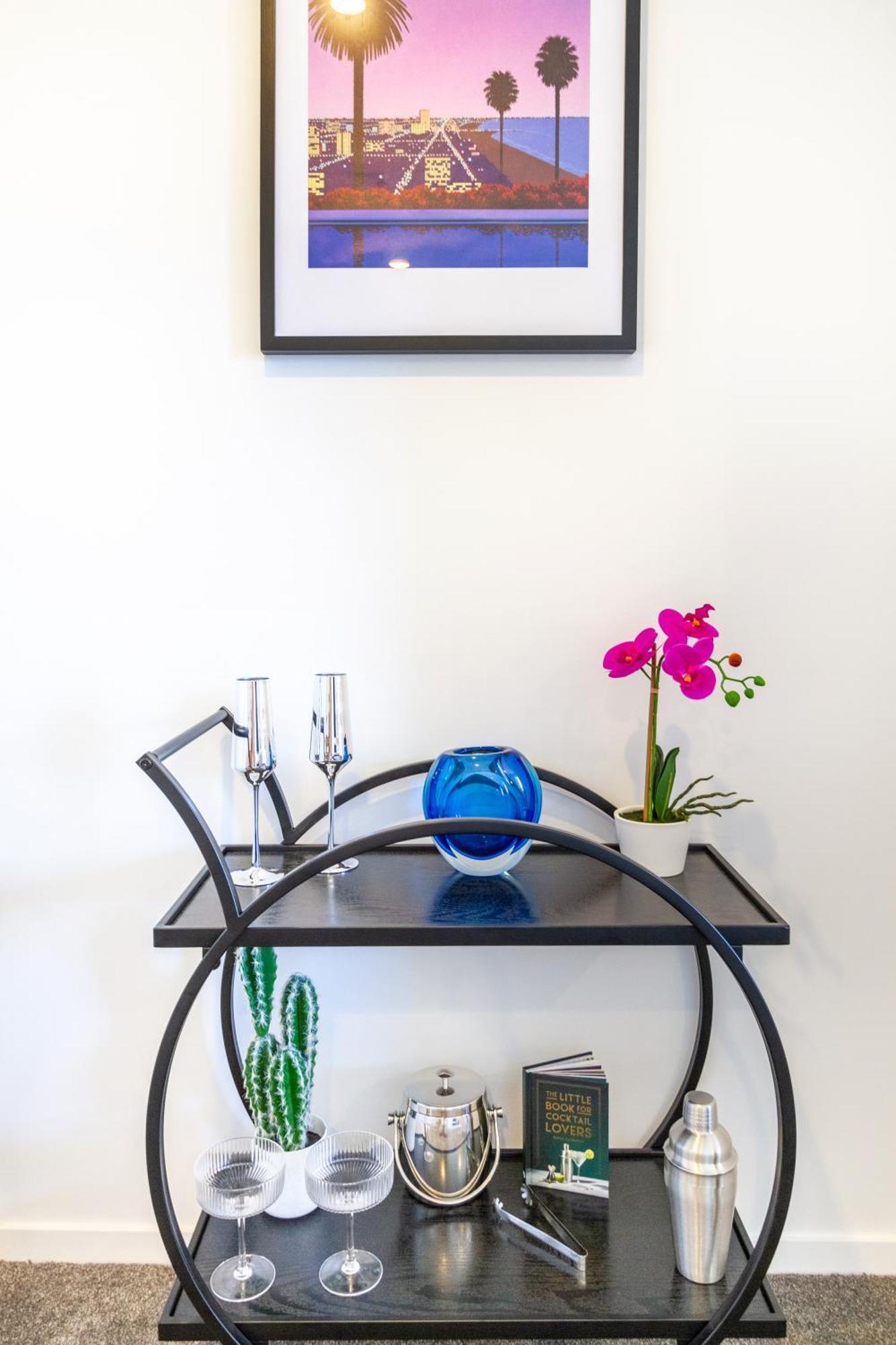 Central City Charm: Pet-Friendly Studio Christchurch Dış mekan fotoğraf